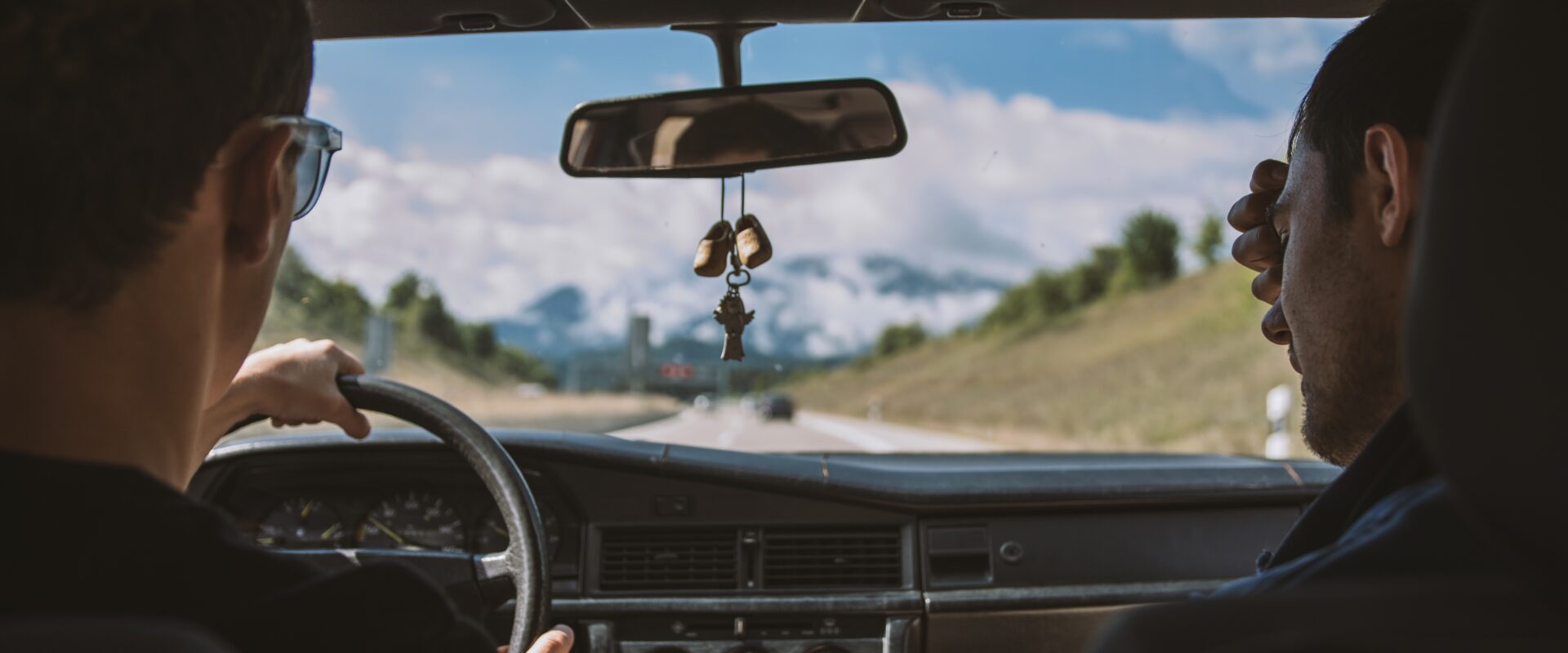 Fleet Management Made Easy Professional Vehicle Monitoring Solutions for Business
