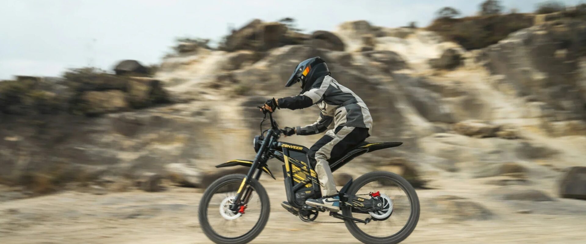 Choosing the Right Motorcycle Gear A Complete Guide to ZONVEER Protection
