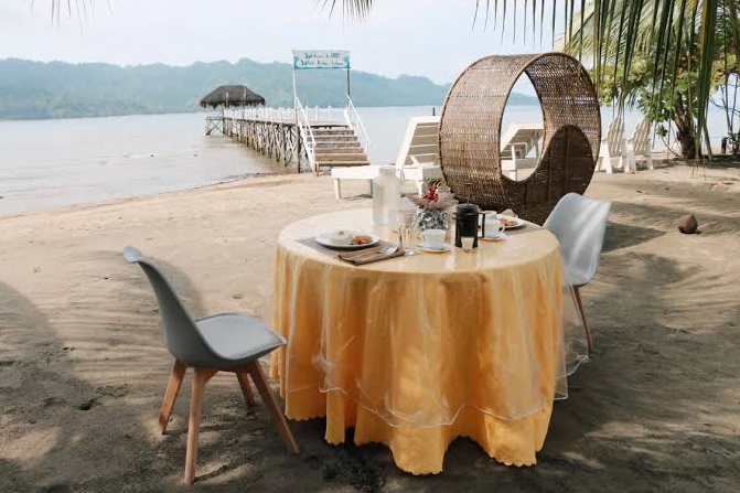 Fine Dining Experiences and Culinary Excellence at Luxury Destinations
