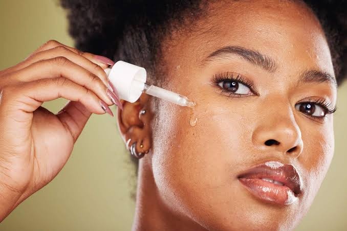 Glow Smarter, Not Greasier: Why Dermlane Face Oils Deserve a Place in Your Skincare Routine