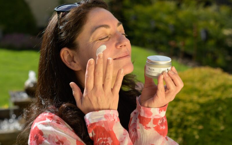 Daily Moisturiser SPF25 Premium Skincare with Sun Protection