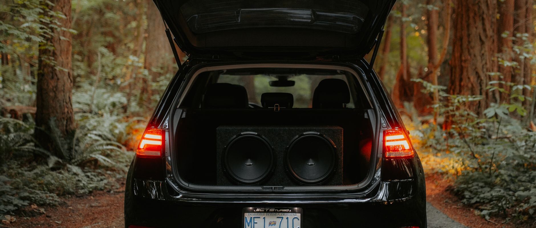 Premium Car Subwoofers Car Audio Centre Delivers Deep Bass and Professional Audio Enhancement