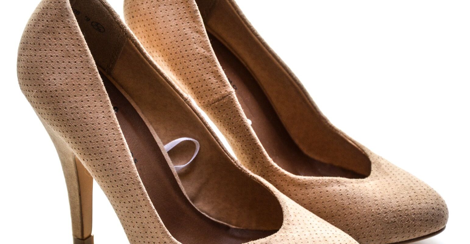 Express Your Style with Contemporary Fashion Pieces