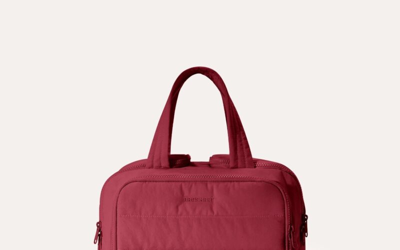 Why a Structured Toiletry Bag Makes Travel Easier to Manage