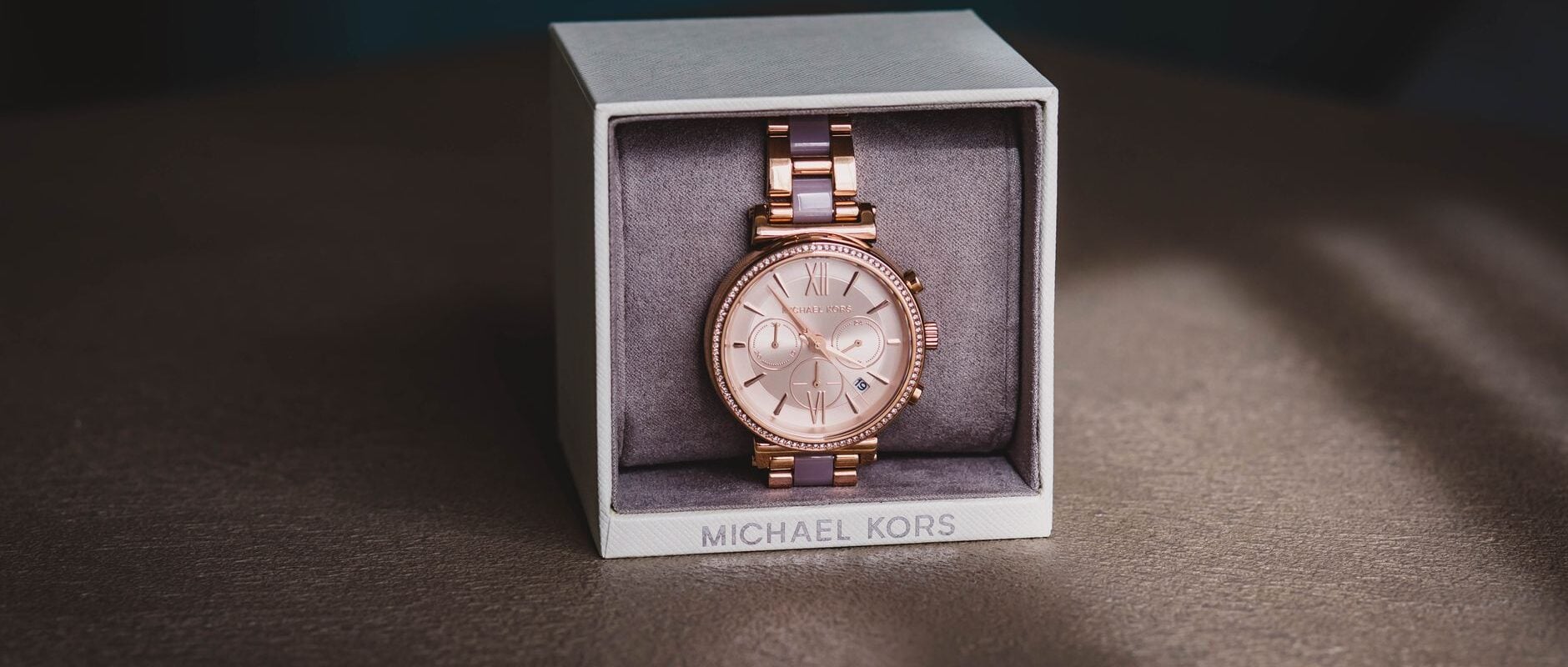 Elevate Your Wardrobe with Luxury Designer Handbags and Accessories from Michael Kors UK
