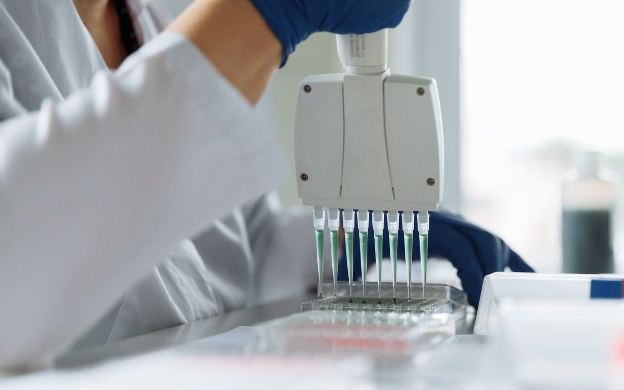 When Family Answers Matter: Understanding DNA Testing with AlphaBiolabs