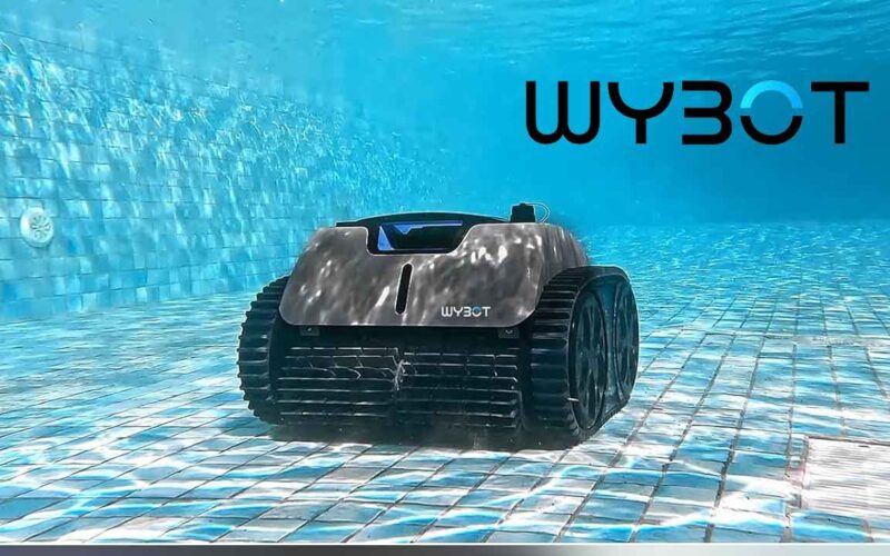 How Robotic Pool Cleaning Turns Routine Maintenance Into Practical Home Automation