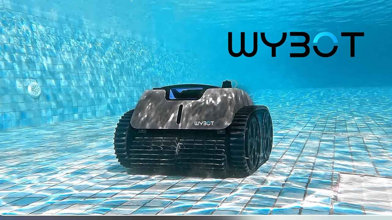 How Robotic Pool Cleaning Turns Routine Maintenance Into Practical Home Automation