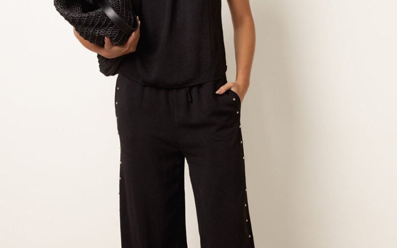 Elegant Evening Dresses That Command Attention