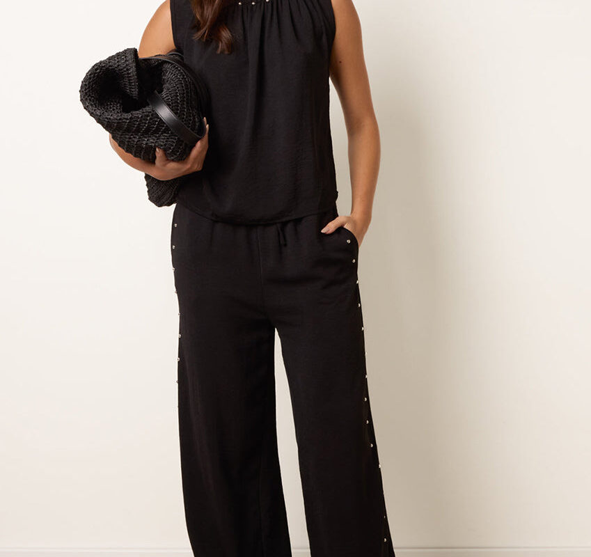 Elegant Evening Dresses That Command Attention