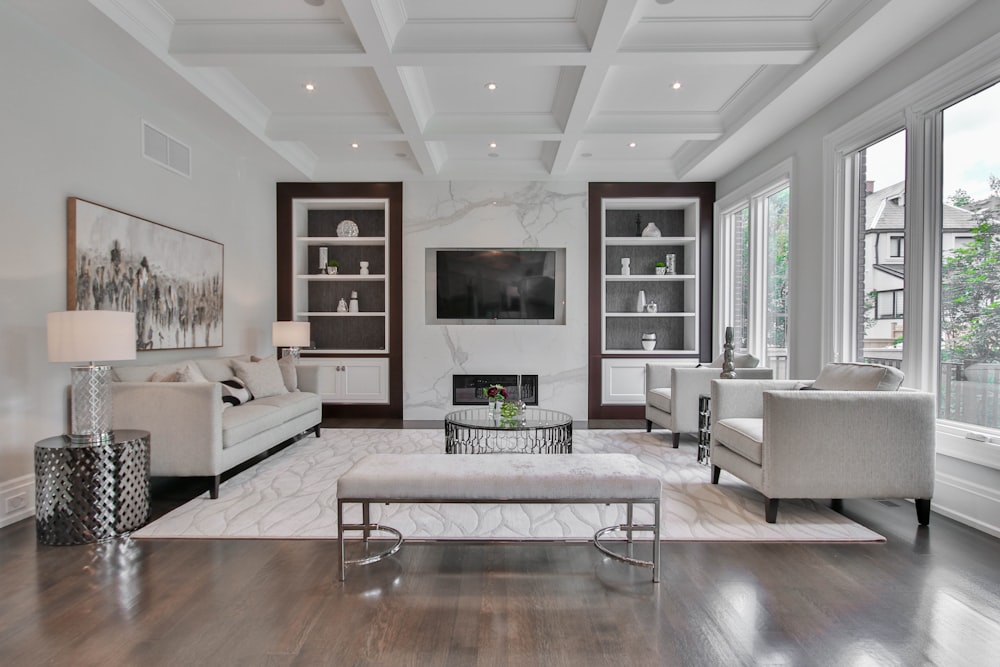 Minimalist Wood Interiors: Designing with Light and Soil