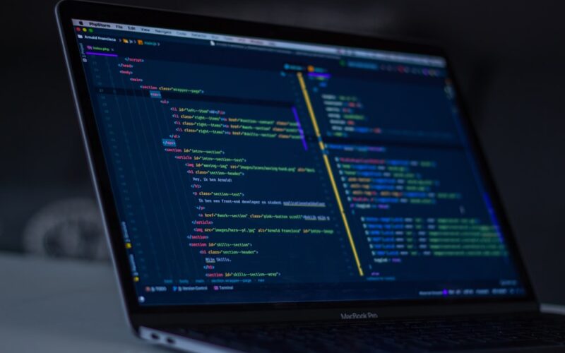 The Quiet Software: Minimalism in Code and UI Design